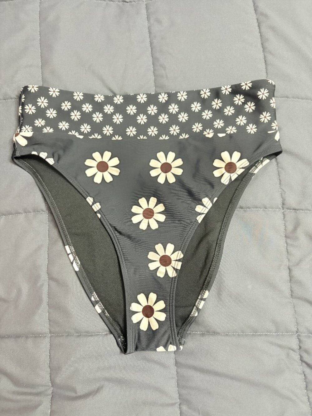 Salt + Cove Daisy Print Cropped High-Waist Bikini Bottoms - Extra Small - NWT